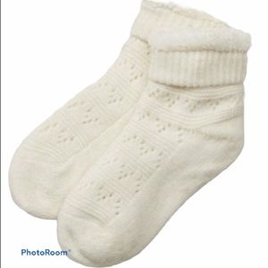 Indigo Women’s Pointelle Lo-Rise Reading Socks